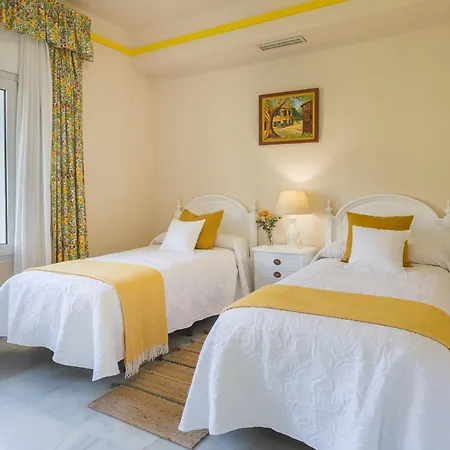 Galemar Pool & Gardens טורמולינוס